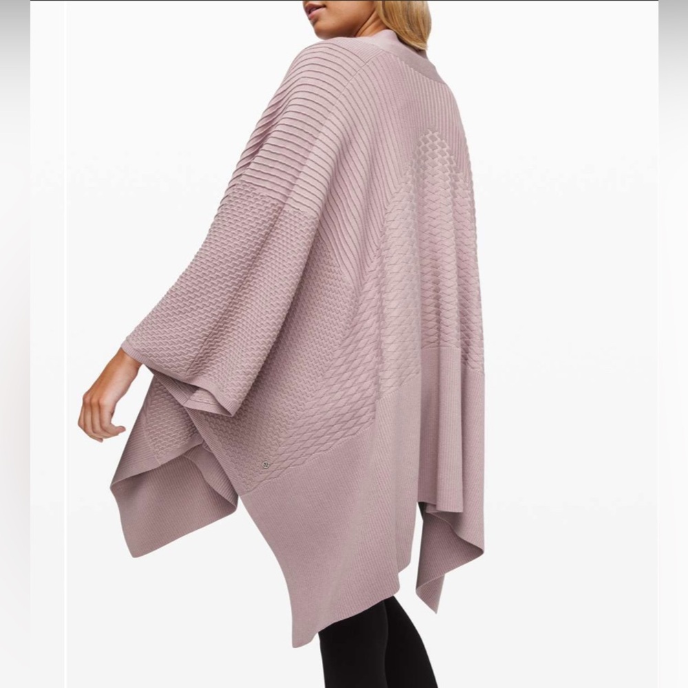 Lululemon Dream Weaver Wrap Smoky Blush‎ One Size